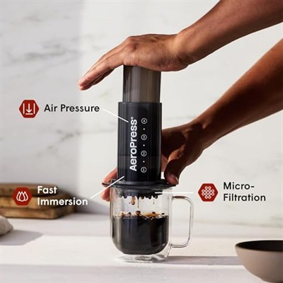 Aeropress Orijinal Kahve ve Espresso Makinesi, Barista Seviyesi, Odacıklı Portatif Kahve Makinesi, Piston ve Filtreler, Hızlı Kahve ve Espresso Makinesi, ABDde Üretilmiştir
