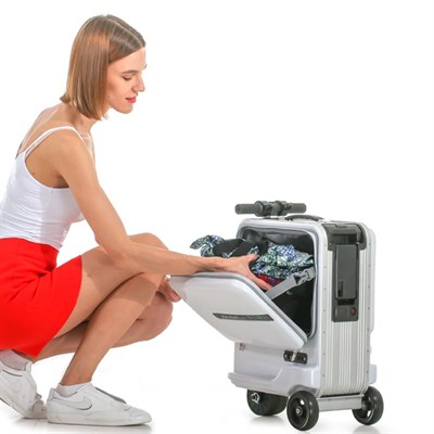 Airwheel SE3miniT 20 İnç Elektrikli Bavullarda Sürme Bagaj Scooterları Akıllı Bagajda Taşımak, Gümüş, 15.16 x 9.84 x 22.64 inches, Bavul