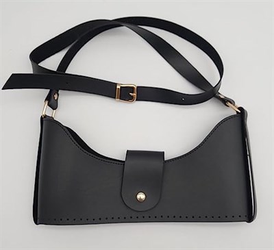 Aksesuar Siyah Suni Deri 120x2 cm Saplı Deri Seti Light Gold Metalli