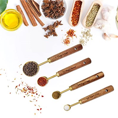 Altın Ölçüm Bardakları ve Kaşık Seti, Kokulu Ahşap Saplı, Ölçüm Bardakları, Metal Ölçüm Kaşıkları ve Yemek Pişirme ve Pişirme için Ölçüm Kabı Seti, 8li Set