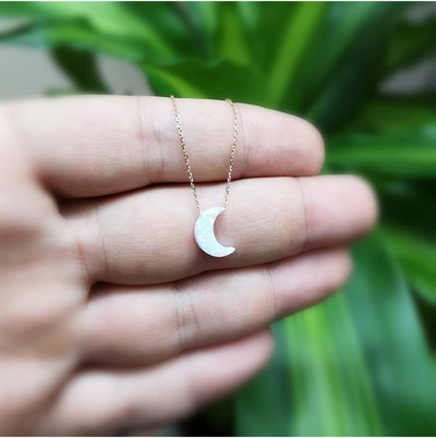 Altın Sepeti Rose Gold Beyaz Opal Ay Kolye