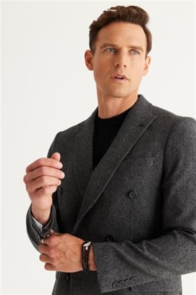 ALTINYILDIZ CLASSICS Slim Fit Dar Kesim Kırlangıç Yaka Yünlü Ceket