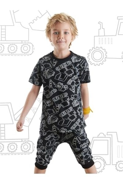 Araba Erkek Çocuk Siyah T-Shirt Kapri Şort Takım
