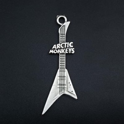 Arctic Monkeys Elektro Gitar Deri ip Kolye - Gümüş Kaplama - Kadın Erkek Kolye - No:1040