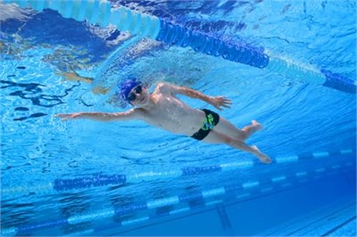 ARENA arena Kinder Wettkampf Schwimmbrille Tracks Junior yüzücü gözlüğü çocuk - Seçenekler: NS, Tek Beden, Ölçü Birimi