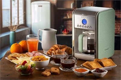 Ariete Vintage Filtre Kahve Makinesi Yeşil 1342/04-2 Lt Temperli Cam Sürahi, 12 Fincan Kapasite, 960 Watt, Amerikan Kahve Makinesi, 24 Saate Kadar Önceden Programlanabilir, LCD Ekran ve Zamanlayıcı