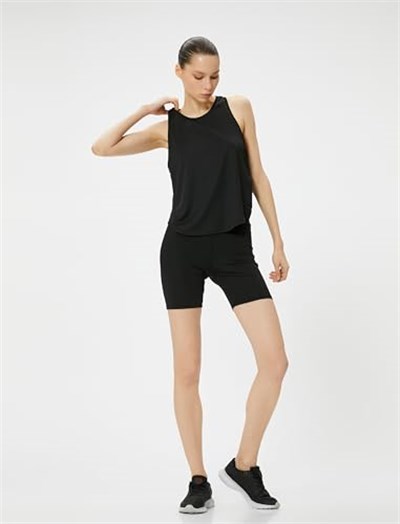 Arkası Baskılı Spor Tişört Kısa Kollu Bisiklet Yaka Yanları Yırtmaçlı - Bedenler: XS, S, M, L, XL