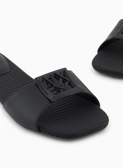 Armani Exchange Logolu Tek Bantlı Terlik Bayan TERLİK XDP055 XV921 00002