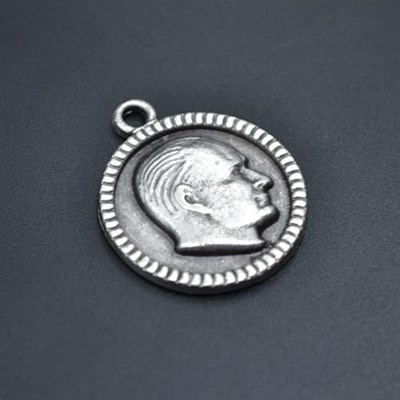 Atatürk Madalyon Deri ip Kolye - Gümüş Kaplama - Kadın Erkek Kolye - No:781