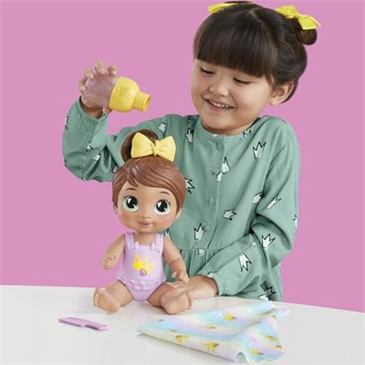 Baby Alive Şampuanla ve Sarıl Sophia Sparkle Kahverengi Saçlı Oyuncak Bebek 28 cm Suda Oynanabilir Oyuncak Bebek Oyun Seti, 3 Yaş ve Üzeri Kız ve Erkek Çocukları İçin Oyuncaklar