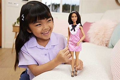 Barbie Büyüleyici Parti Bebekleri (Fashionistas) - Siyah Kurdeleli Bebek, Oyuncak