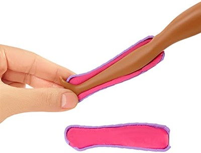 Barbienin Polikliniği Oyun Seti , Esmer Barbie Doktor Bebek (30 cm), 30dan Fazla Parça Oyuncak, 3 Yaş ve Üzeri Kızlar İçin GTN61