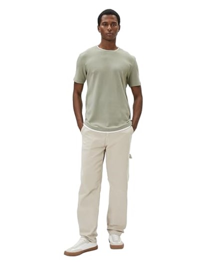 Basic Tişört Kumaş Detaylı Bisiklet Yaka Slim Fit Dokulu