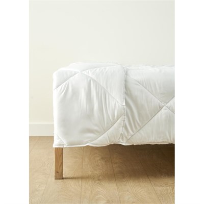 Bella Maison %100 Microfiber Çift Kişilik Yorgan Beyaz (195x215 Cm) Beyaz