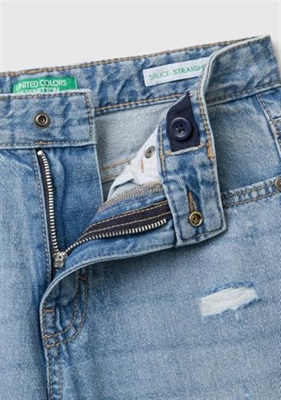Benetton Erkek Çocuk Açık Denim Yırtıklı Eskitilmiş Efektli Straight Fit Denim Pantolon