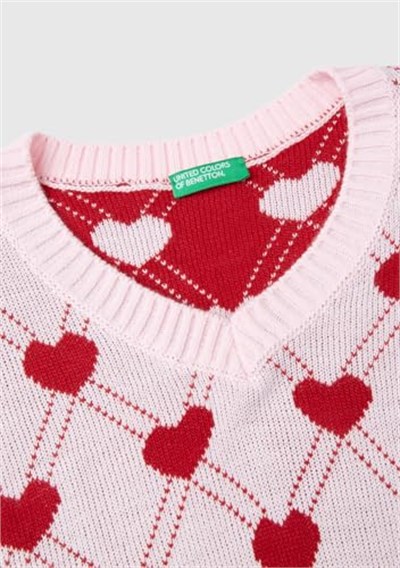 Benetton Kız Çocuk Açık Pembe Tamamı Kalp Desenli Kolsuz V Yaka Süveter