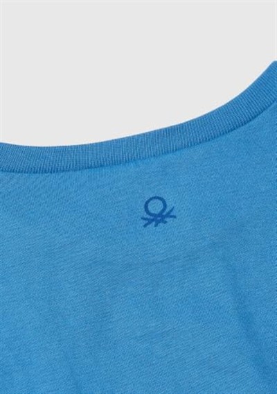 Benetton Kız Çocuk Saks Mavi Önü Grafik Baskılı Kolları Büzgülü Bisiklet Yaka T-Shirt