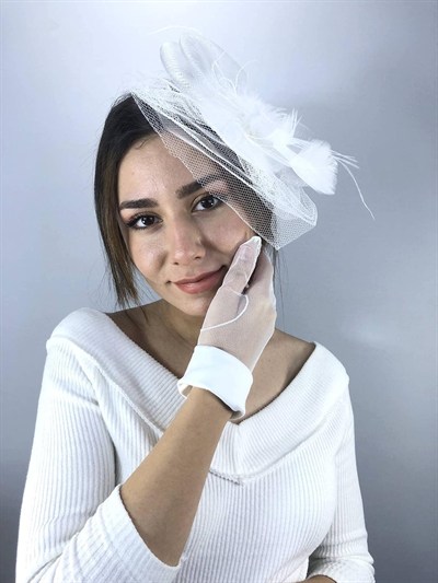 Beyaz Eldiven Ve Beyaz Vualet Nikah Takımı