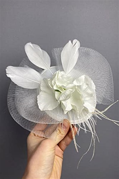 Beyaz Ortanca Çiçekli Vualet Parti Ve Nikah Şapkası Saç Aksesuarı
