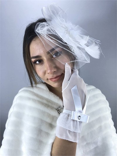 Beyaz Vualet Ve Beyaz Büyük Fiyonklu Eldiven Nikah Takımı