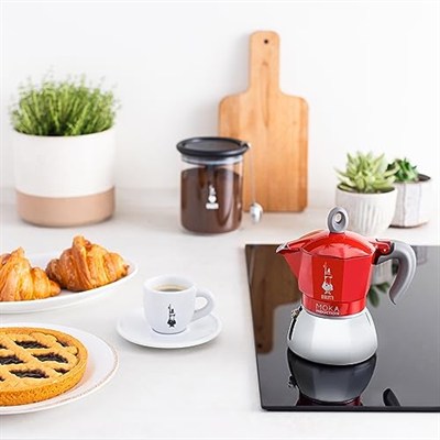 Bialetti - Moka İndüksiyon Kırmızı: 4 Cups Ocak Üstü Espresso Pişirici - 150ml - Alt Hazne: Dış Paslanmaz Çelik İç Alüminyum - Patentli Güvenlik Valfi - İndüksiyon Ocak Türleri İçin Uygundur