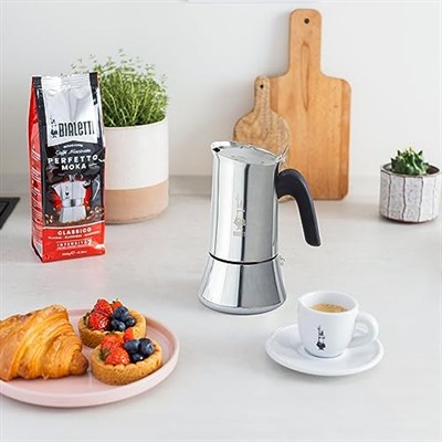 Bialetti - Venus: 6 Cups Ocak Üstü Espresso Pişirici - 235ml - Gümüş Renk - Paslanmaz Çelik Gövde - Patentli Güvenlik Valfi - Tüm Ocak Türleri İçin Uygundur (İndüksiyon Dahil)