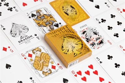 Bicycle Gold Dragon Folyo Premium Oyun Kartları, 1 Güverte - Seçenekler: Altın Ejderha, Bisiklet 1885, Düşen Yıldız, Klasik, Retro...