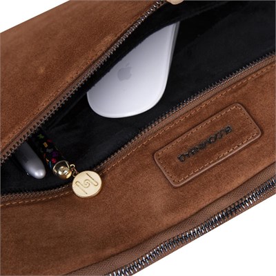 Bloominbag Camel Still Hakiki Süet Deri 15-16 Inç Macbook/laptop Kılıfı