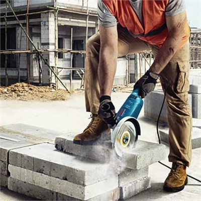 Bosch Professional GWS 2200,180 H Büyük Taşlama Makinesi-Devir Ayarlı (2.200 W, Disk Çapı: 180 mm, 6.500-8.500 dev/dak