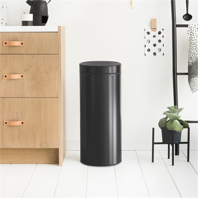 Brabantia Matt Black New Dokunmatik Çöp Kutusu 30 L