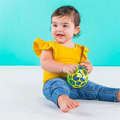 Bright Starts Oball Klasik top mavi-yeşil renkte kolay yakalanır