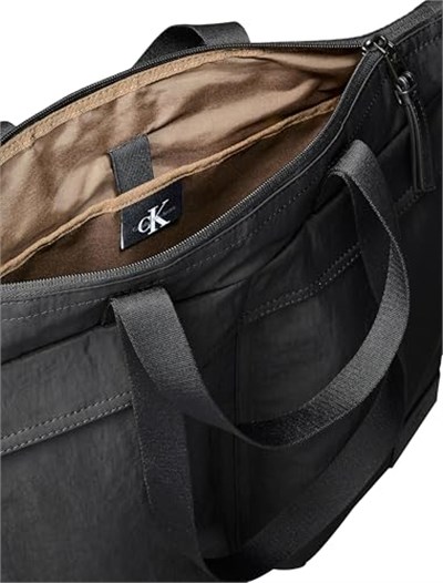 Calvin Klein METRO NYLON HELMET BAG Erkek Çanta, Siyah, Tek Beden