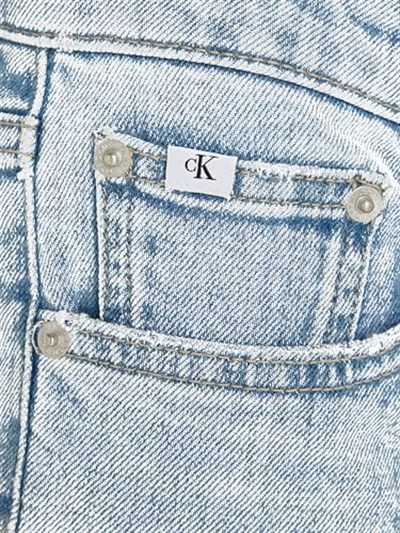 Calvin Klein MID RISE SHORT Şort Kadın