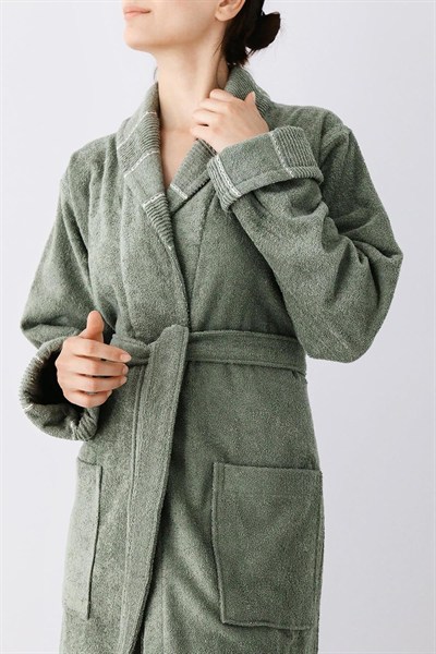 Carmine Robe Olive - Ekstra Yumusak, Modern ve Ozel Tasarim%100 Pamuk unisex SALYAKA Bornoz