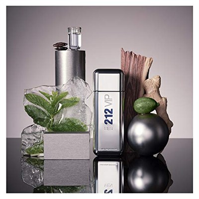 Carolina Herrera 212 VIP Men EDT 100 ml Erkek Parfüm 1 Paket (1 x 100 ml)