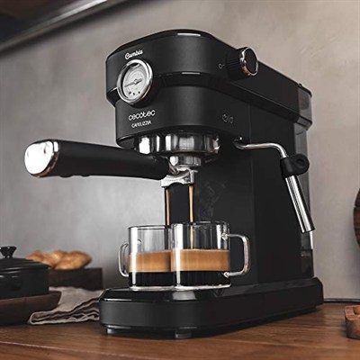 Cecotec Cafelizzia 790 Espresso Makinesi Siyah, 1350 W, Hızlı Isıtma Sistemi, 20 Basınç Çubukları, Ayarlanabilir Evaporatör, Su Deposu 1.2 Litre