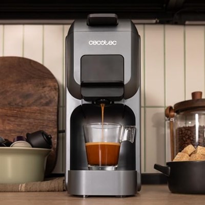 Cecotec Kapsül Kahve Makinesi Freestyle Kompakt Siyah. 1350W, Termoblok Isıtma, 20 Bar Forcearoma Teknolojisi, 4ü 1 Arada Espresso Makinesi. Çekilmiş Kahve, Dolce Gusto, Nespresso ve K-Fee için