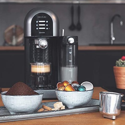Cecotec Yarı Otomatik Kahve Makinesi Power-ccino 20 Chic Nera Serisi, Öğütülmüş Kahve ve Kapsül için 20 Bar, 0,7 L Süt Tankı, 1,7 L Su Tankı, Siyah