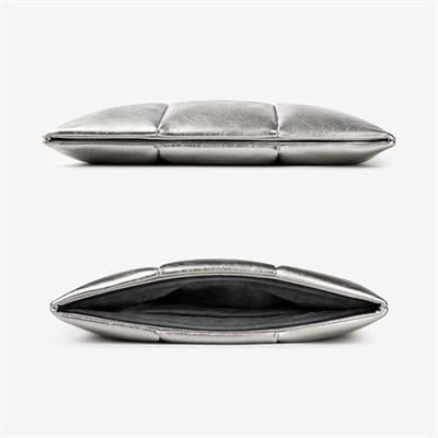 Comfyable Puffy Dizüstü Bilgisayar Kılıfı 13 inç 14 inç, Kadınlar için Puffer Laptop Taşıma Çantası, MacBook Air M3 2024 M2 M1 ile Uyumlu Yastık Kılıfı, MacBook Pro 13ü 14 inç, PU Deri Kapak, Gümüş