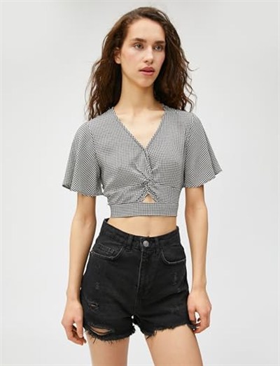 Crop Bluz V Yaka Pencere Detaylı V Yaka