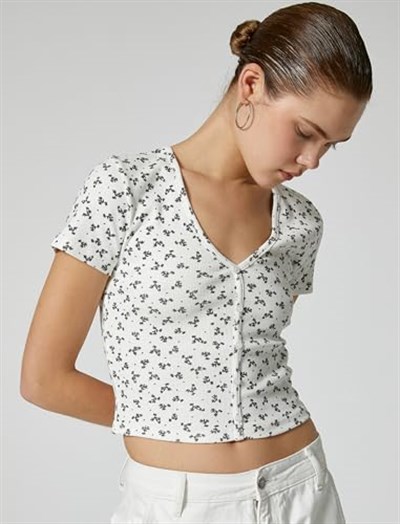 Crop Çiçekli Tişört Düğmeli V Yaka Ribanalı Slim Fit Kısa Kollu Pamuklu