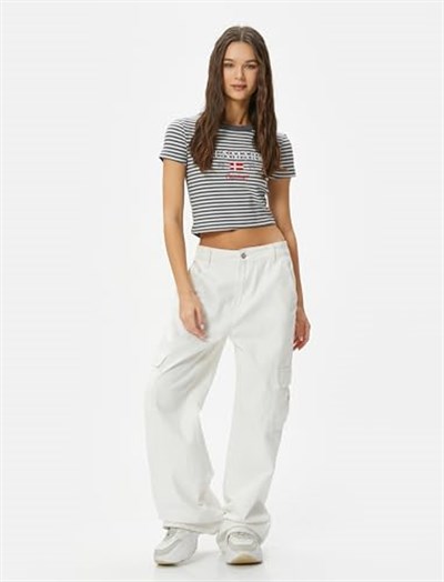 Crop Tişört Ribanalı Slim Fit İşleme Detaylı Kısa Kollu Bisiklet Yaka