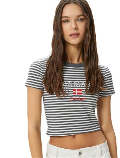 Crop Tişört Ribanalı Slim Fit İşleme Detaylı Kısa Kollu Bisiklet Yaka