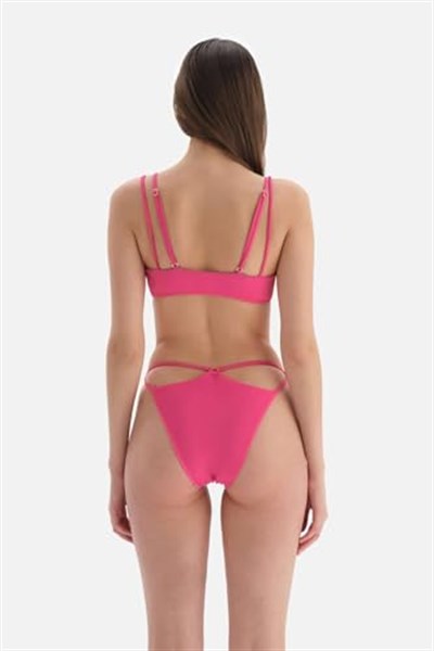 Dagi Kadın Bralet, Örme