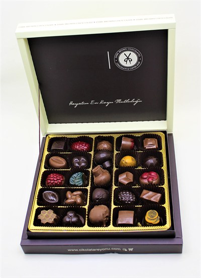 Dark Brown Chocolates & Confections Özel Hediyelik Serisi 500 Gr Kutuda Karışık Spesiyel Çikolata