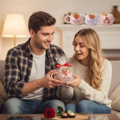 Deconox 3D Sarkan Capybara Figürlü Porselen Kupa - 420 ml Büyük Boy Kaliteli Porselen Bardak - 4 Farklı Modelden Biri (Sürpriz/Asorti) - Sevimli Hayvanlı Hediyelik Mug