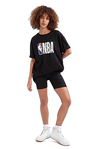 DeFacto Kadın Defacto Fit NBA Boxy Fit Kısa Kollu Sporcu Tişört