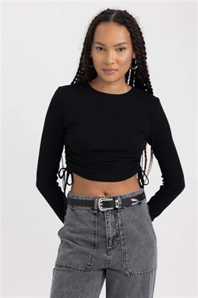 DeFacto Kadın Fitted Basic Uzun Kollu Crop Tişört