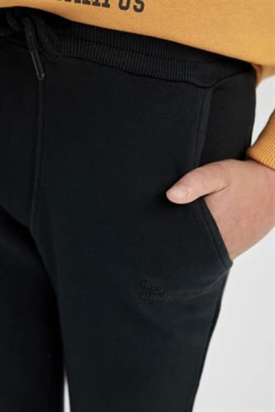 DeFacto Regular Fit Pantolon