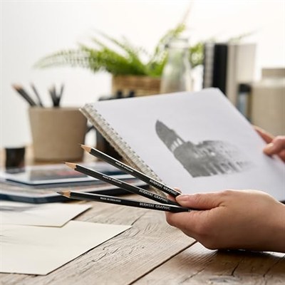 DERWENT SKETCHING PENCIL (HB)